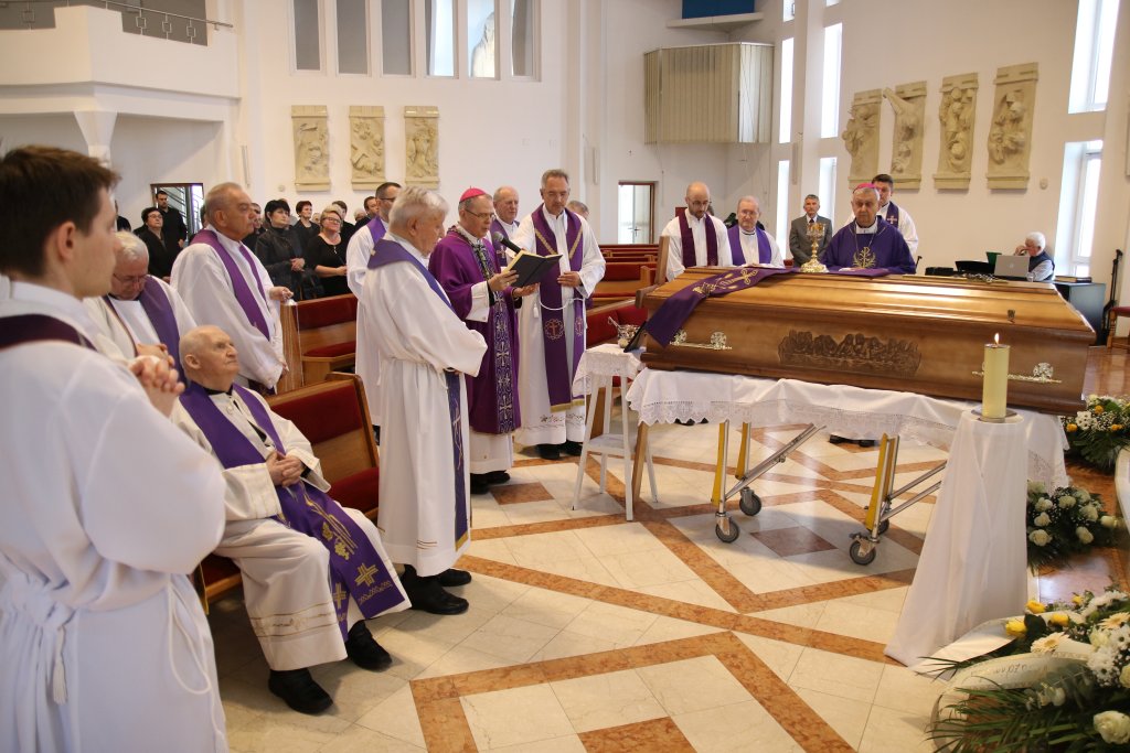 ​Sprovodna misa i ispraćaj vlč. Ivana Novosela